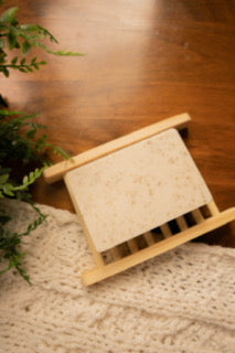Oatmeal Shea-Clean pine